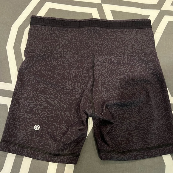 lululemon Wunder Train Pocketed High Rise Short 6" - Picture 3 of 6